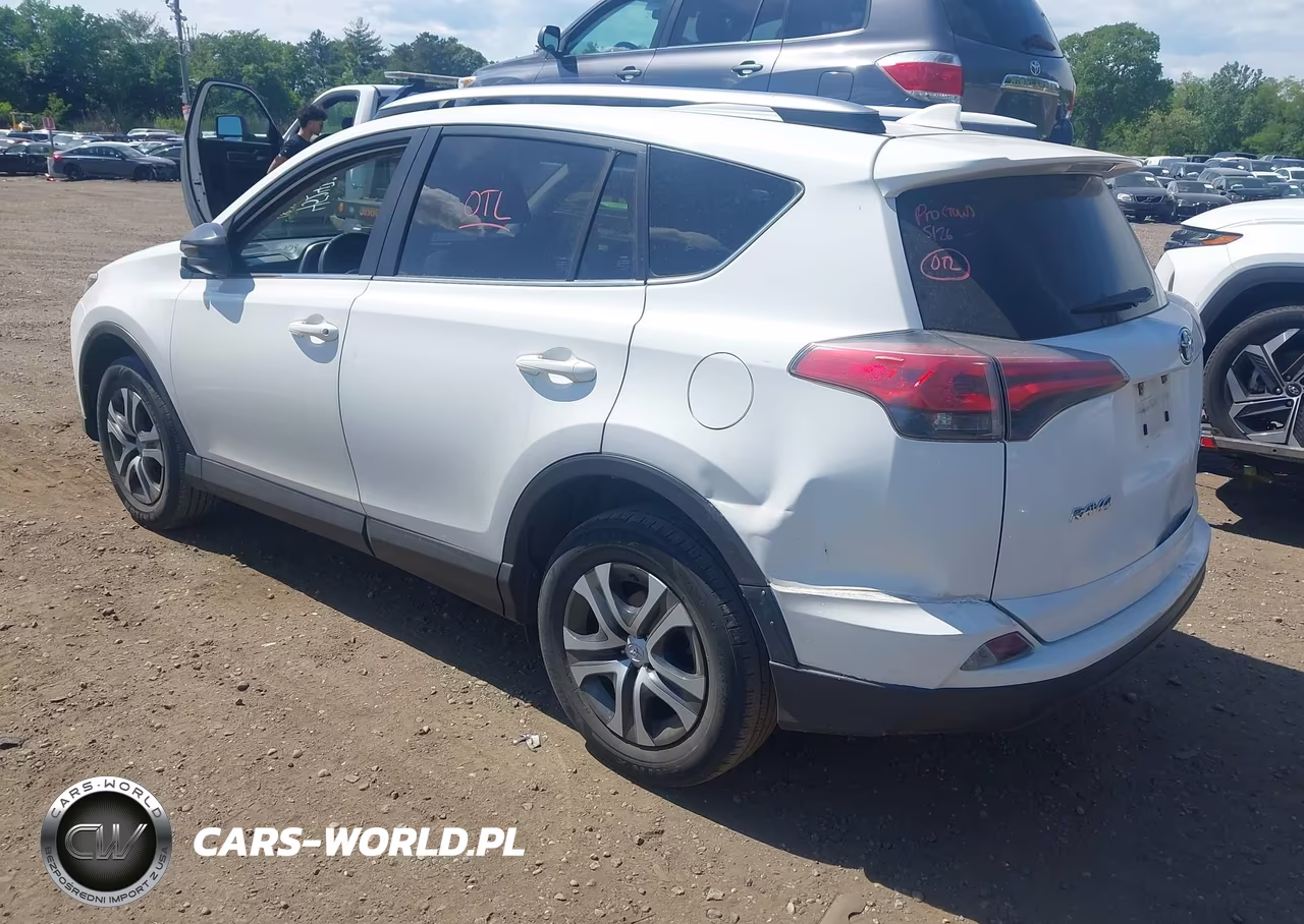 2018 Toyota Rav4 Le VIN:JTMBFREV8JJ724319 - 3