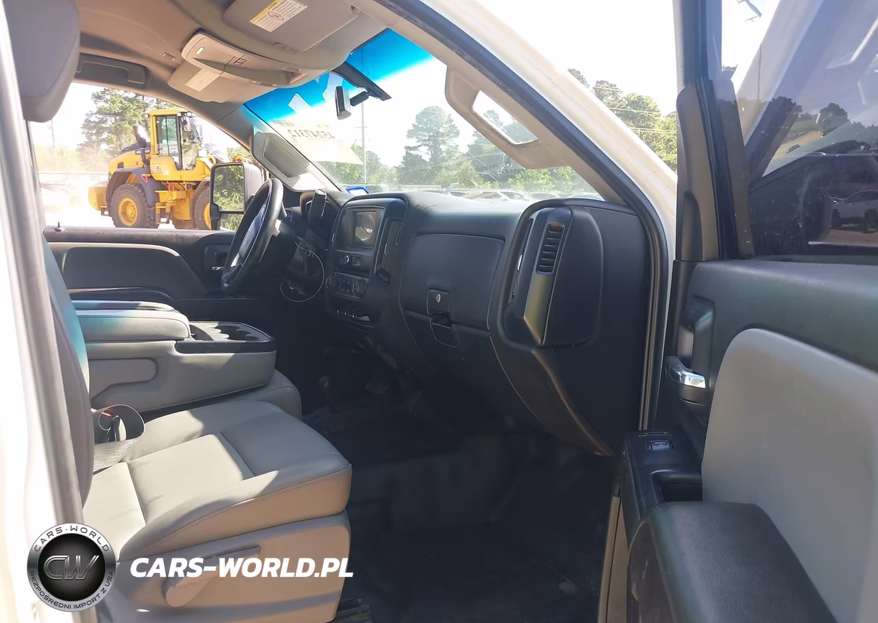 2019 Chevrolet Silverado 2500Hd Wt VIN:2GC2KREG8K1116552 - 5