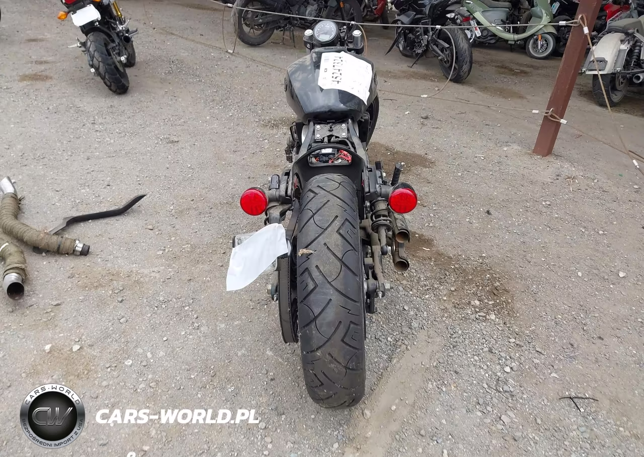 2018 Indian Motorcycle Co. Scout Bobber VIN:56KMTB001J3132523 - 6