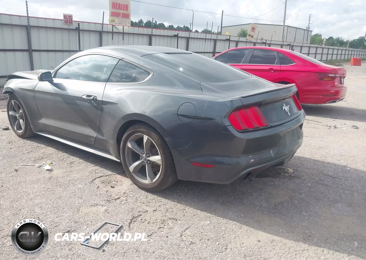 2016 Ford Mustang V6 VIN:1FA6P8AM6G5256586 - 3