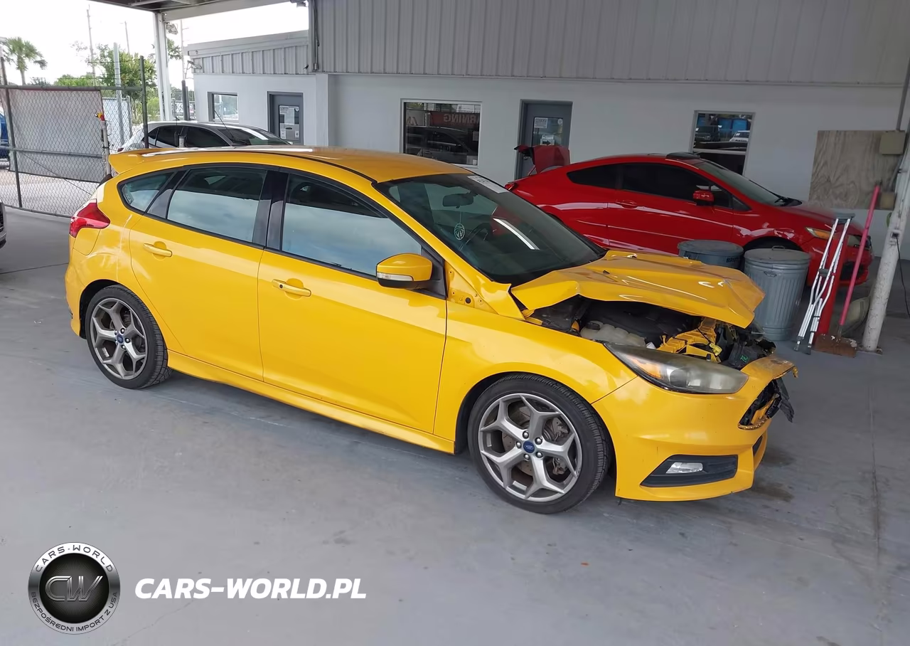2015 Ford Focus St – zdjęcie 1 z 17