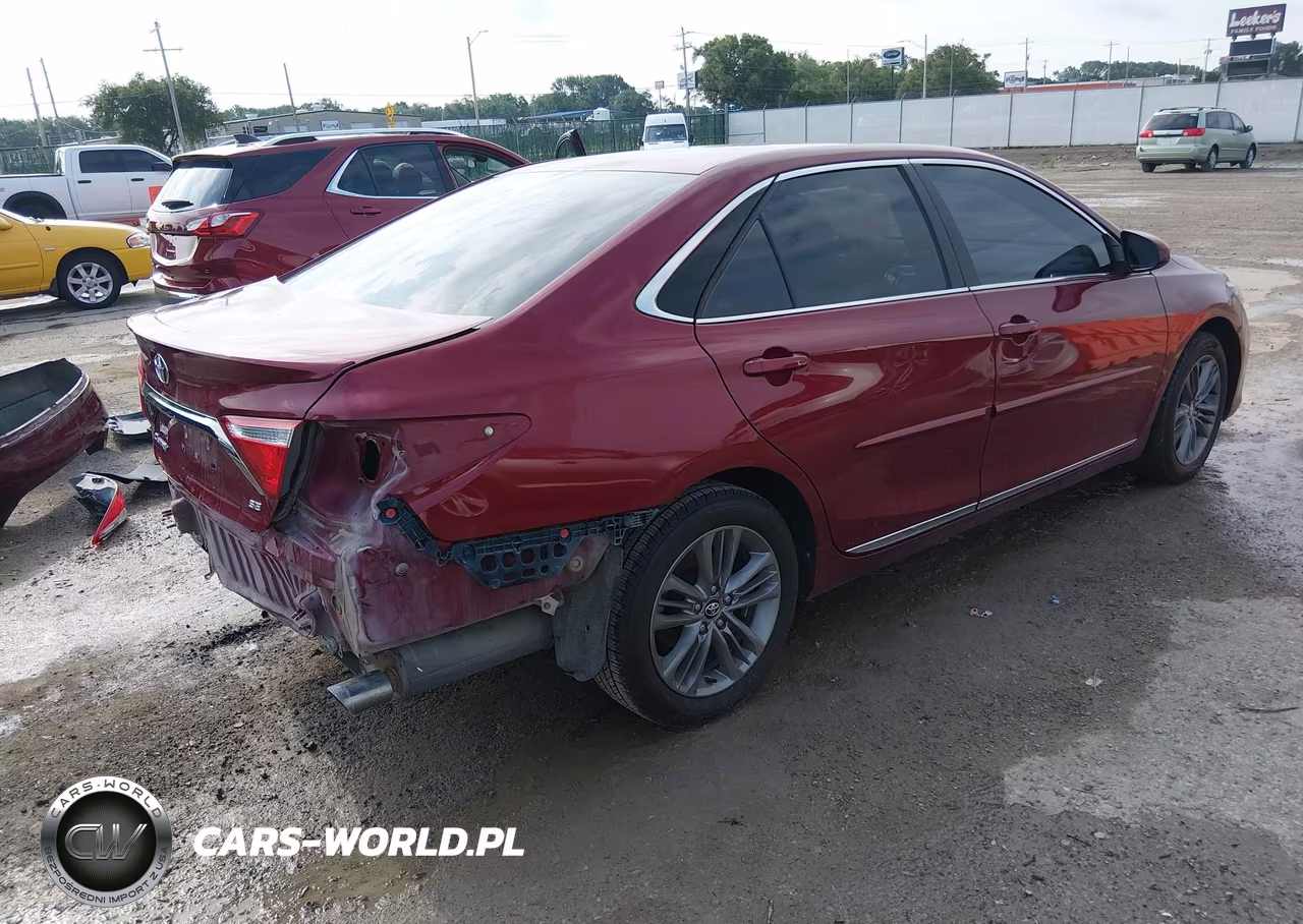 2017 Toyota Camry Se VIN:4T1BF1FK9HU673293 - 4