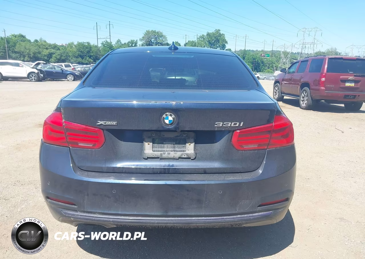 2017 BMW 330I xDrive VIN:WBA8D9C38HA011946 - 17
