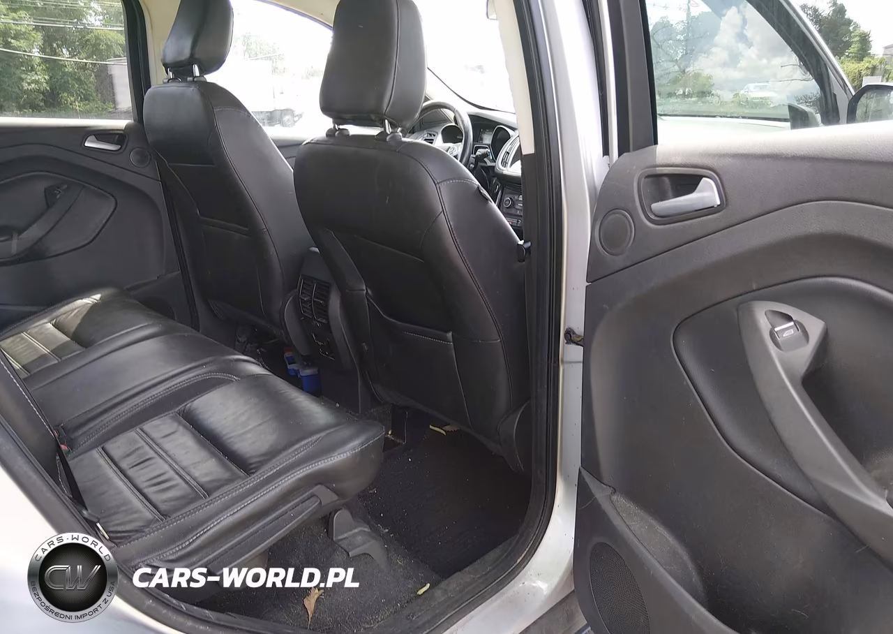 2018 Ford Escape Titanium VIN:1FMCU9J9XJUA06042 - 8