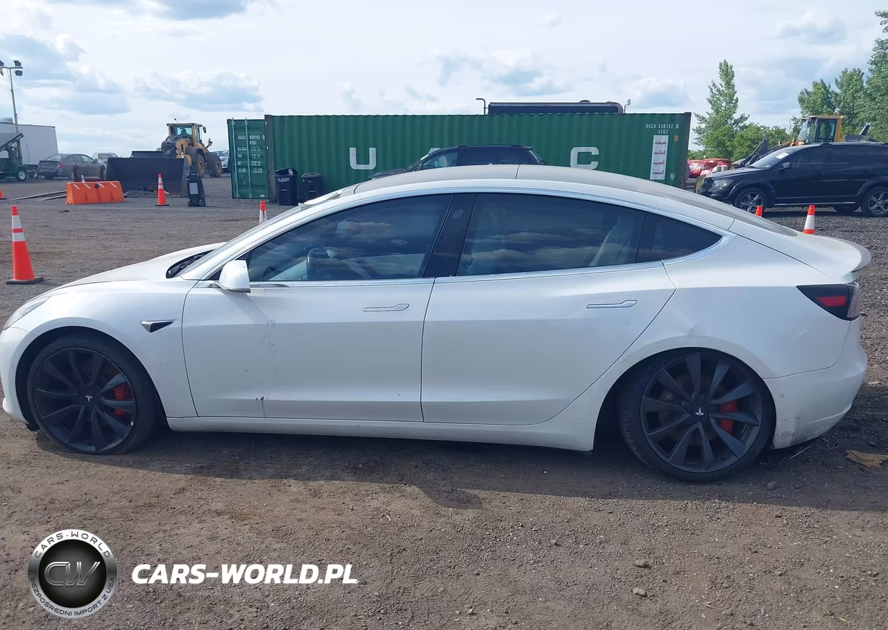 2020 Tesla Model 3 Performance Dual Motor All-Wheel Drive VIN:5YJ3E1EC2LF784243 - 14