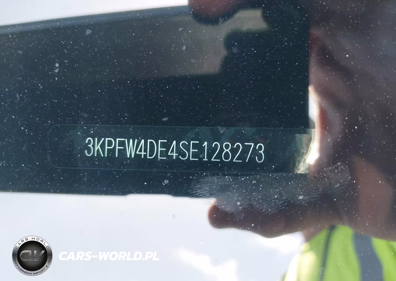 2025 Kia K4 Gt-Line VIN:3KPFW4DE4SE128273 - 9