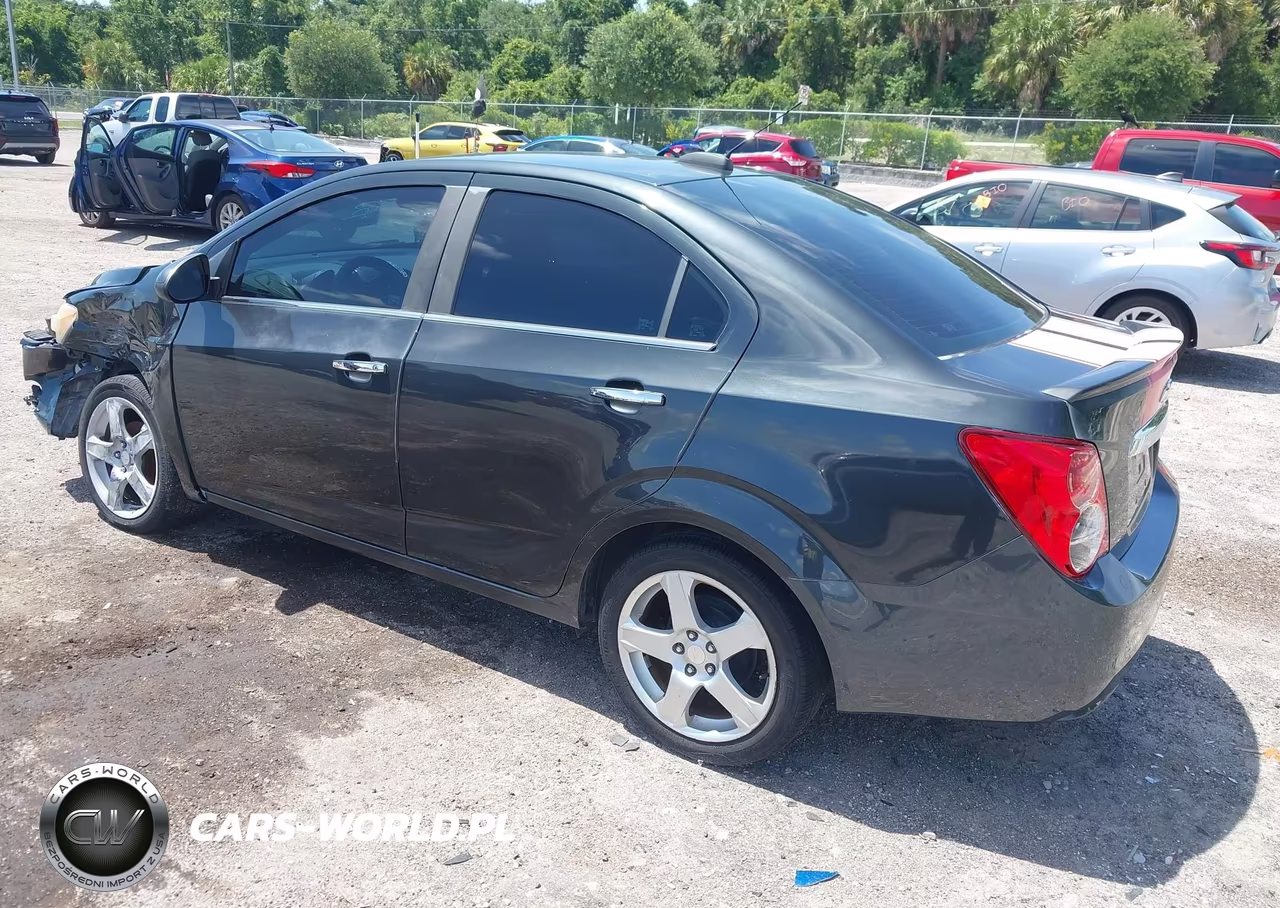 2015 Chevrolet Sonic Ltz Auto VIN:1G1JE5SB7F4101435 - 3
