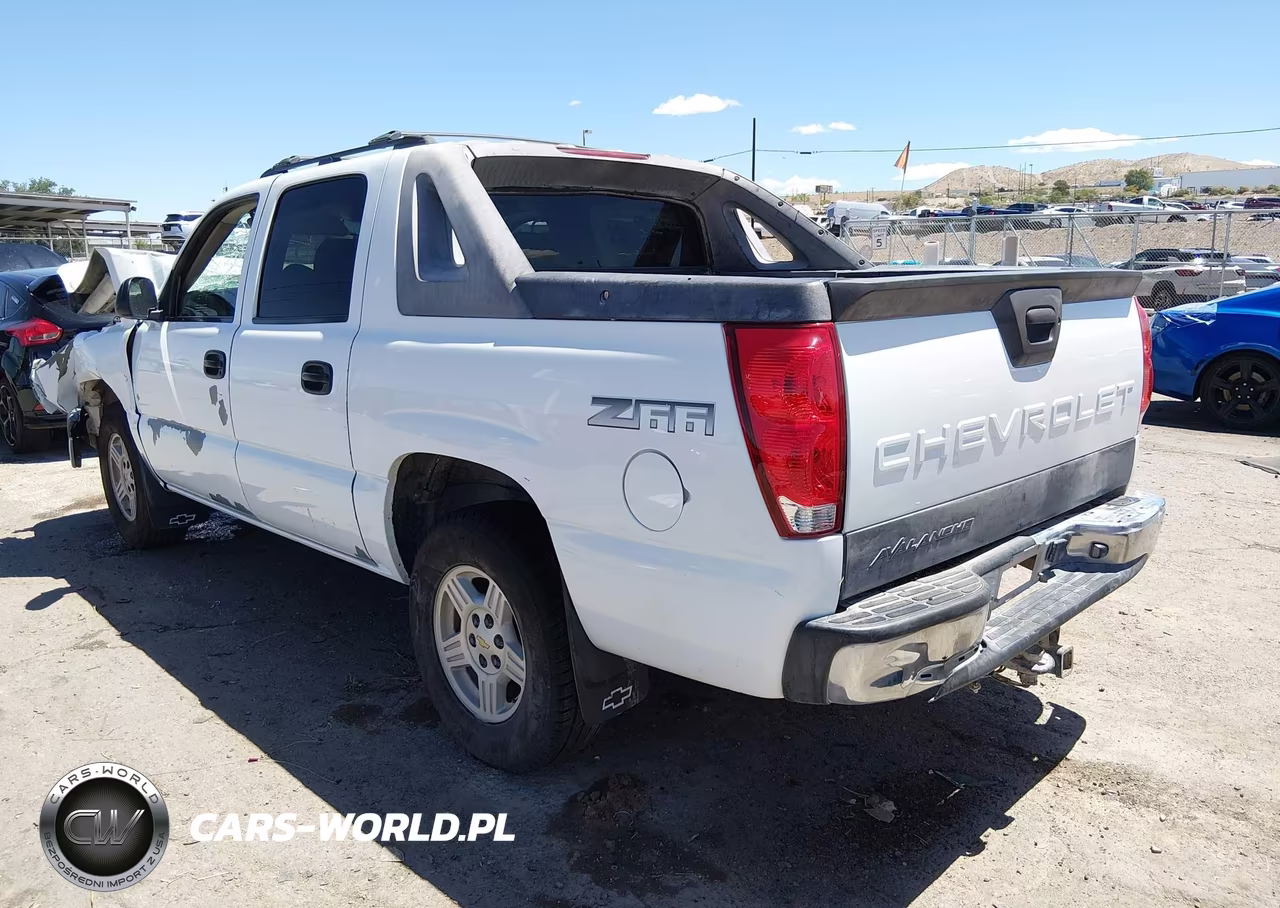 2004 Chevrolet Avalanche 1500 VIN:3GNEC12TX4G221446 - 3