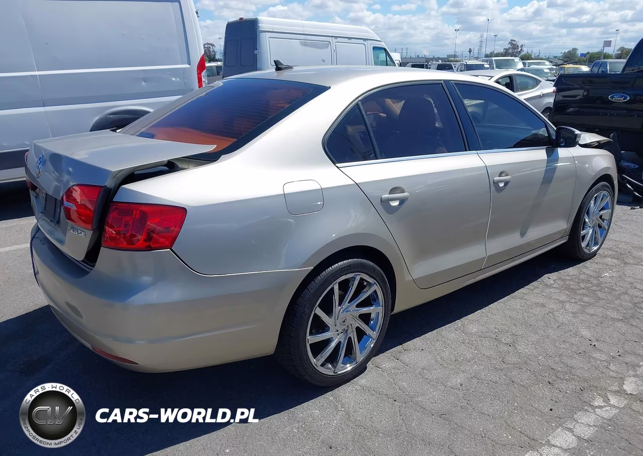 2013 Volkswagen Jetta 2.5L Se VIN:3VWDP7AJ4DM236924 - 4