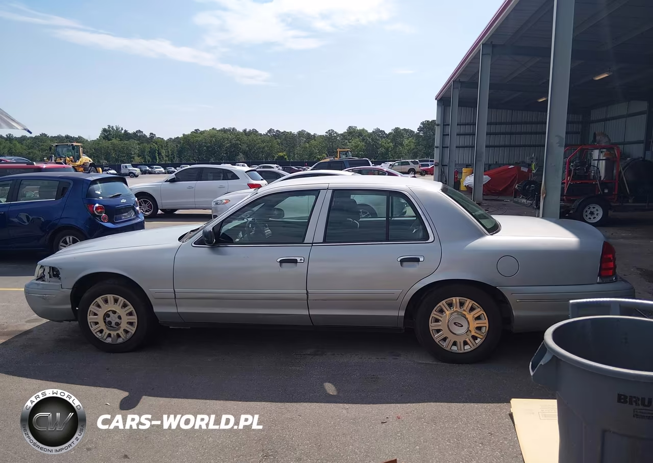 2003 Ford Crown Victoria Police VIN:2FAHP71W33X205012 - 14