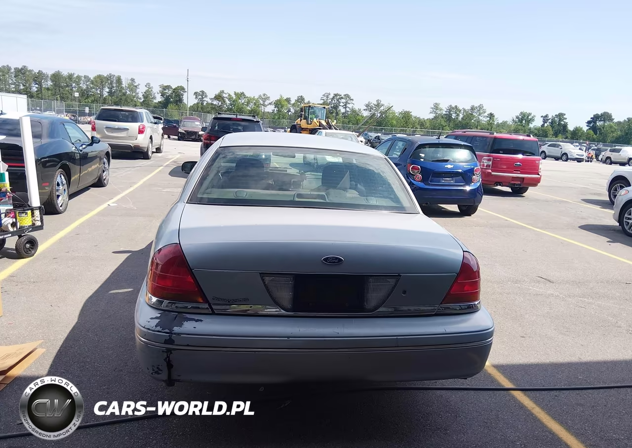 2003 Ford Crown Victoria Police VIN:2FAHP71W33X205012 - 16