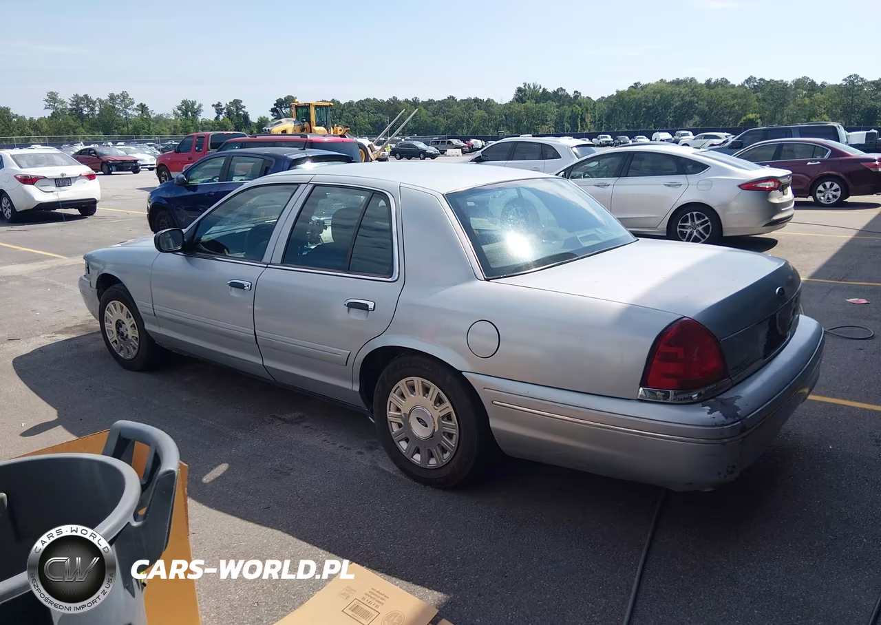 2003 Ford Crown Victoria Police VIN:2FAHP71W33X205012 - 3