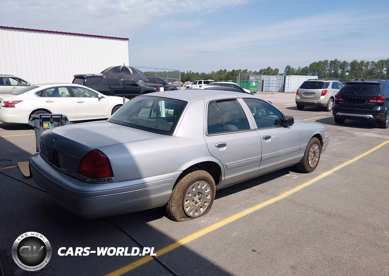 2003 Ford Crown Victoria Police VIN:2FAHP71W33X205012 - 4