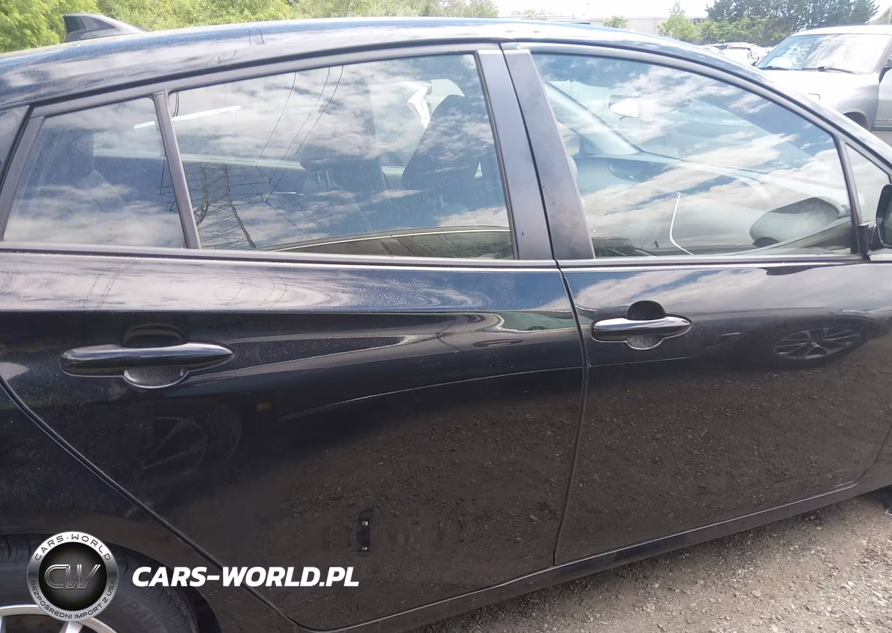 2017 Toyota Prius Two VIN:JTDKBRFU8H3032254 - 13
