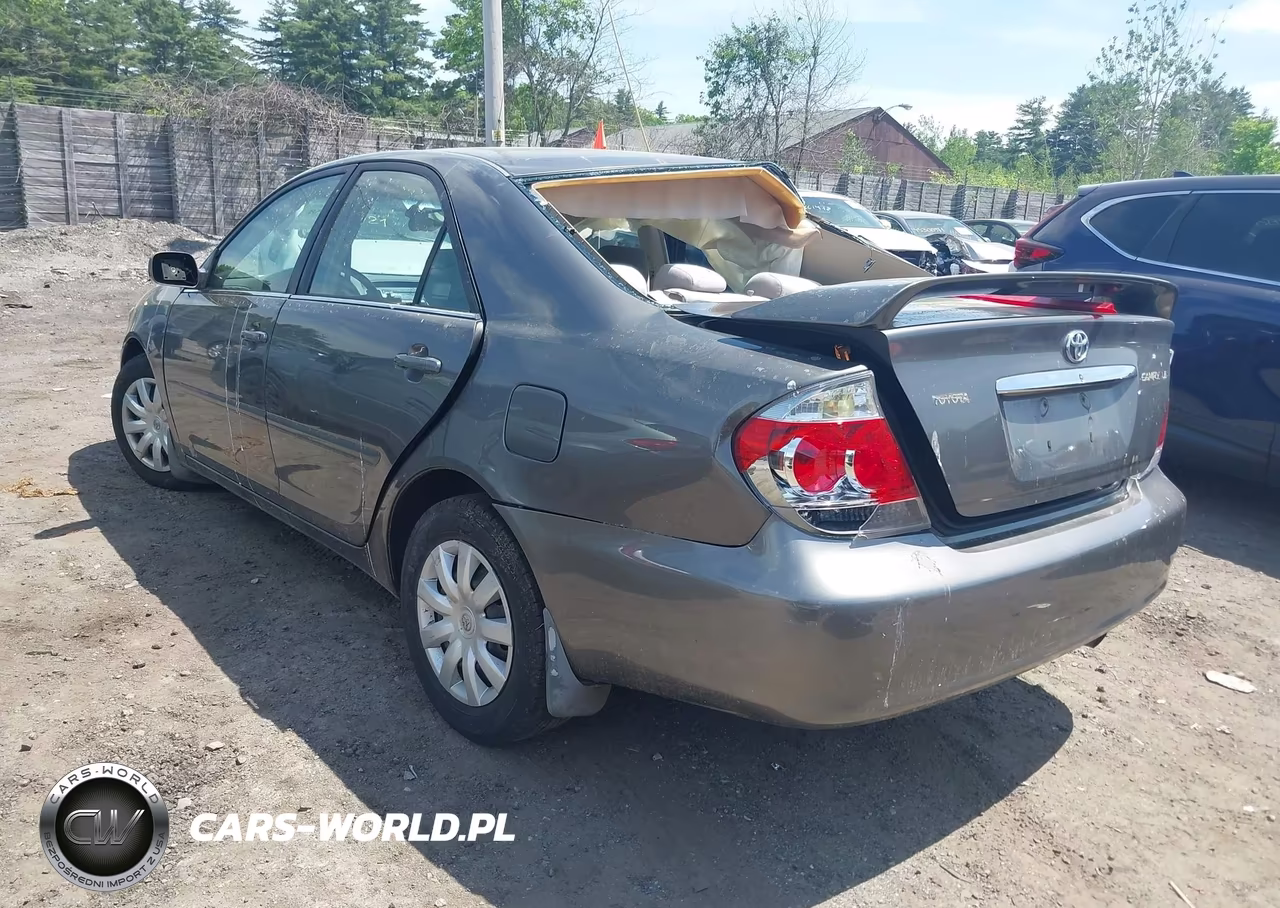 2005 Toyota Camry Le VIN:4T1BE30K95U974696 - 3