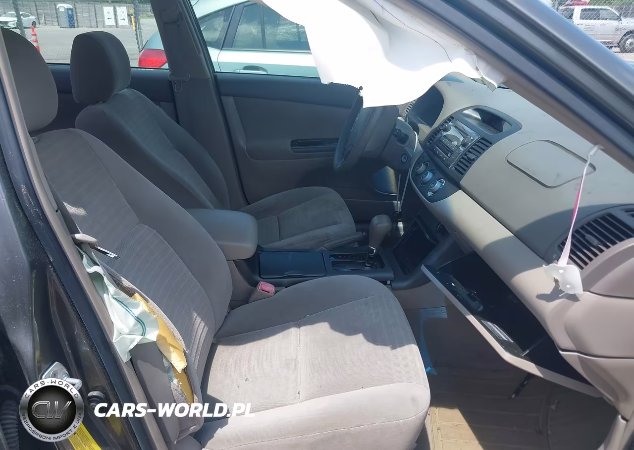 2005 Toyota Camry Le VIN:4T1BE30K95U974696 - 5