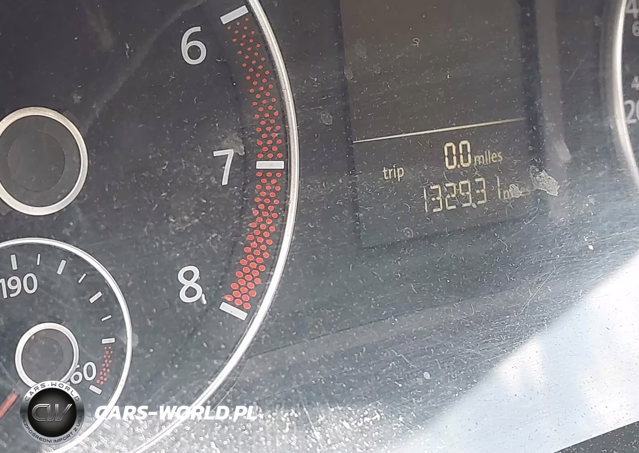 2014 Volkswagen Passat 1.8T Wolfsburg Edition VIN:1VWAT7A37EC108440 - 14