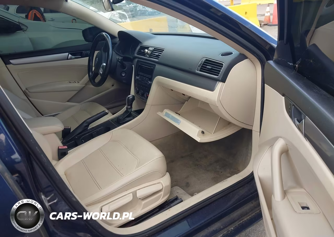 2014 Volkswagen Passat 1.8T Wolfsburg Edition VIN:1VWAT7A37EC108440 - 5