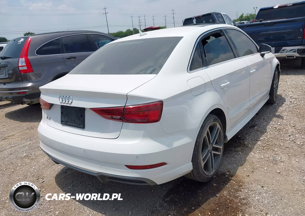 2018 Audi A3 2.0T Premium-2.0T Tech Premium VIN:WAUGUGFFXJ1037671 - 4