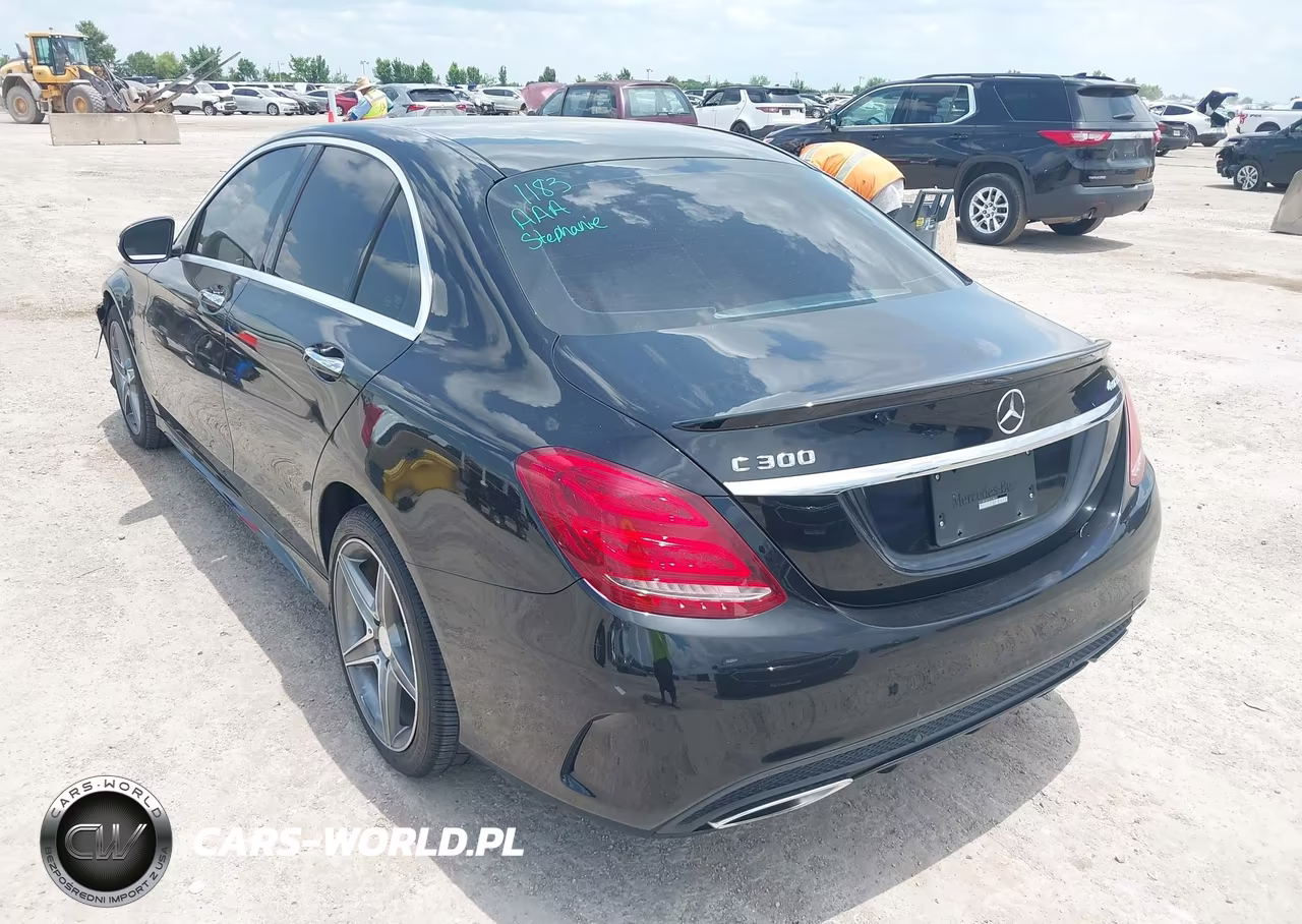 2015 Mercedes-Benz C 300 Sport 4Matic VIN:55SWF4KB3FU038605 - 3