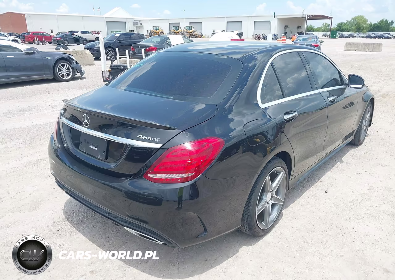2015 Mercedes-Benz C 300 Sport 4Matic VIN:55SWF4KB3FU038605 - 4