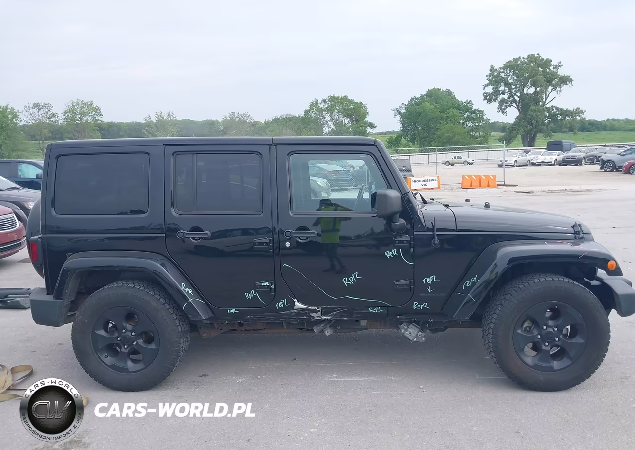 2014 Jeep Wrangler Unlimited Dragon Edition VIN:1C4HJWEG8EL161078 - 13