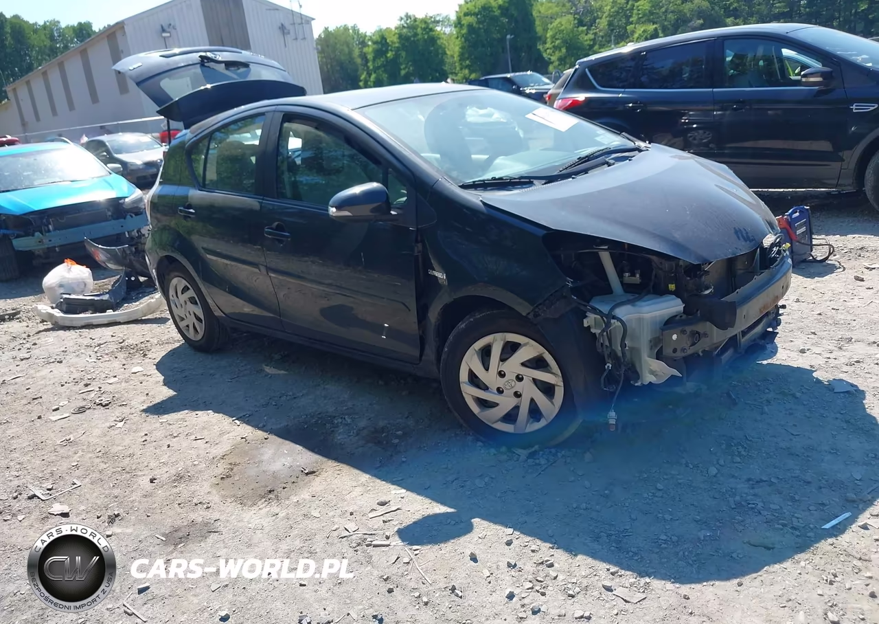 2015 Toyota Prius C One
