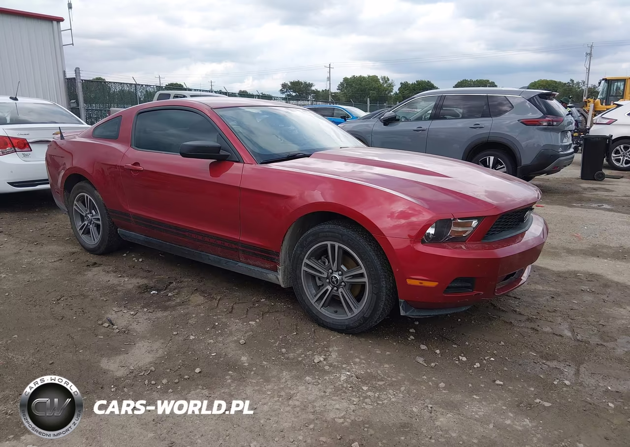 2010 Ford Mustang V6-V6 Premium