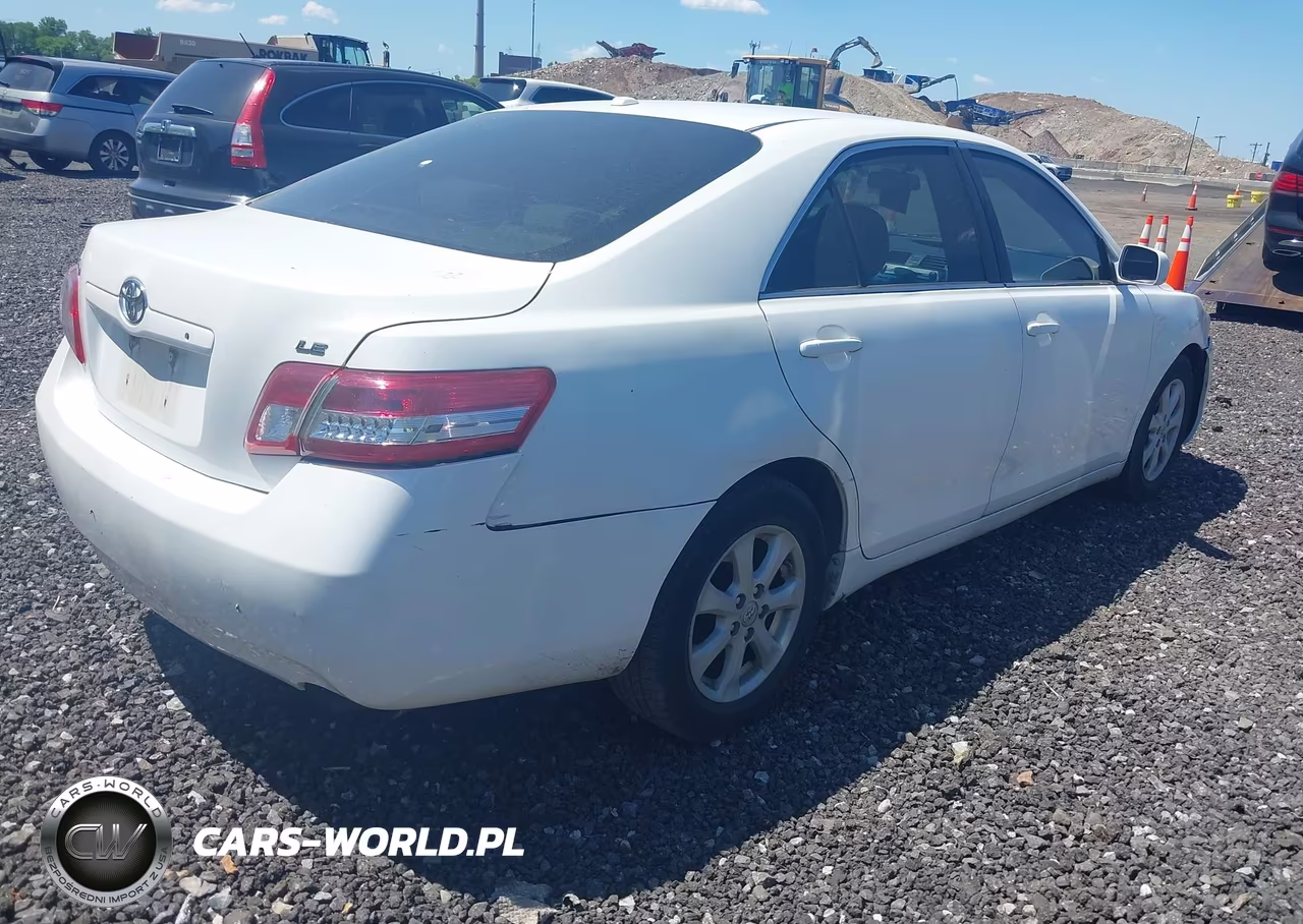 2011 Toyota Camry Le VIN:4T1BF3EK7BU774997 - 4