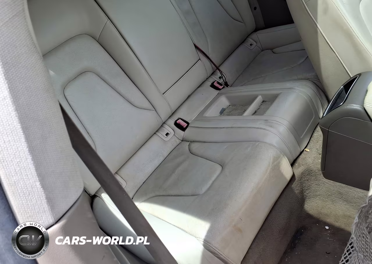2011 Audi A5 2.0T Premium VIN:WAUCFAFR2BA038055 - 8