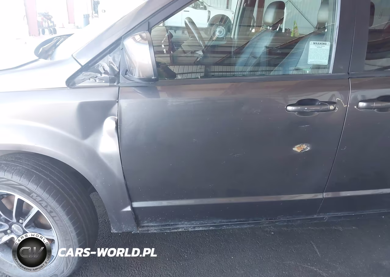 2018 Dodge Grand Caravan Gt VIN:2C4RDGEGXJR283363 - 13