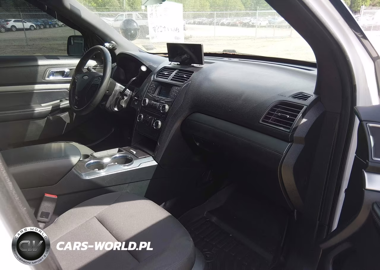 2018 Ford Police Interceptor Utility VIN:1FM5K8AR1JGC16939 - 5