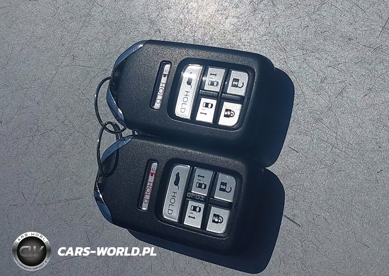2015 Honda Odyssey Touring-Touring Elite VIN:5FNRL5H92FB049113 - 11