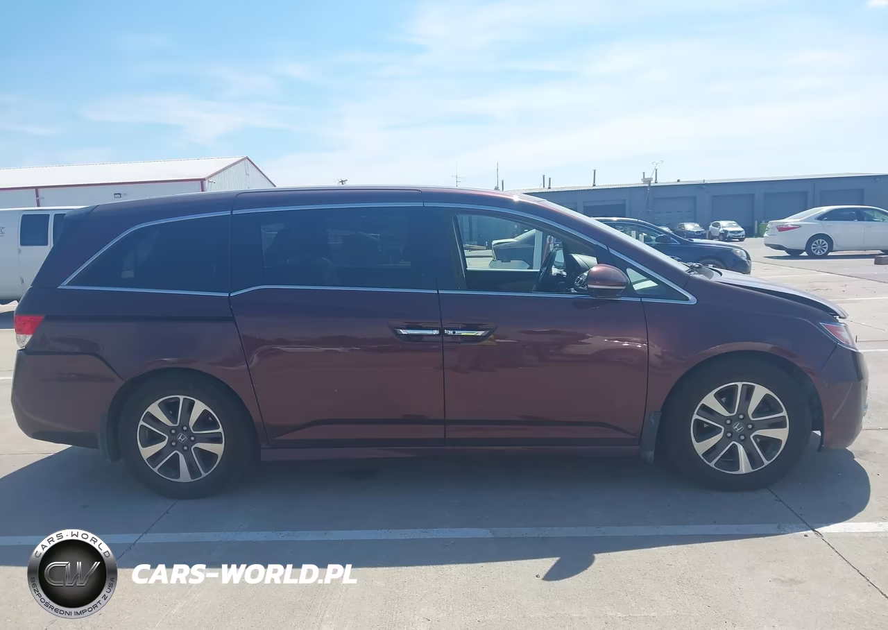 2015 Honda Odyssey Touring-Touring Elite VIN:5FNRL5H92FB049113 - 13