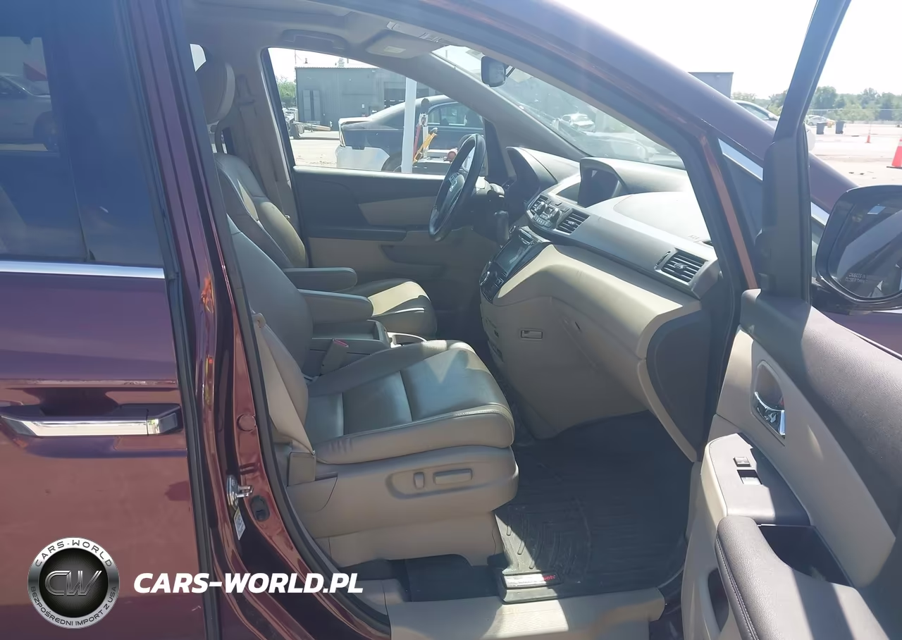 2015 Honda Odyssey Touring-Touring Elite VIN:5FNRL5H92FB049113 - 5
