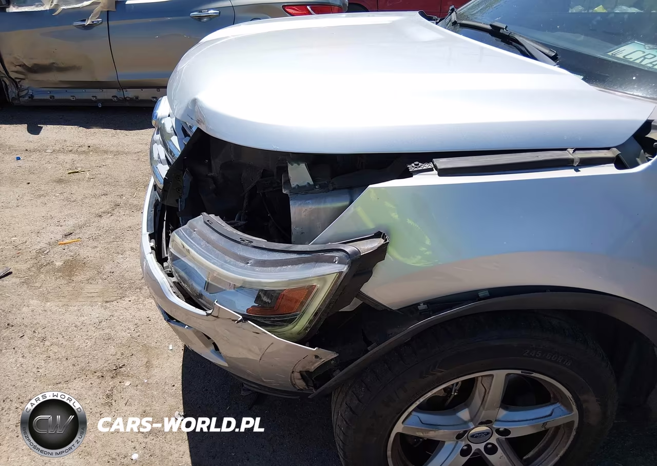 2019 Ford Explorer Xlt VIN:1FM5K7D83KGB39859 - 6