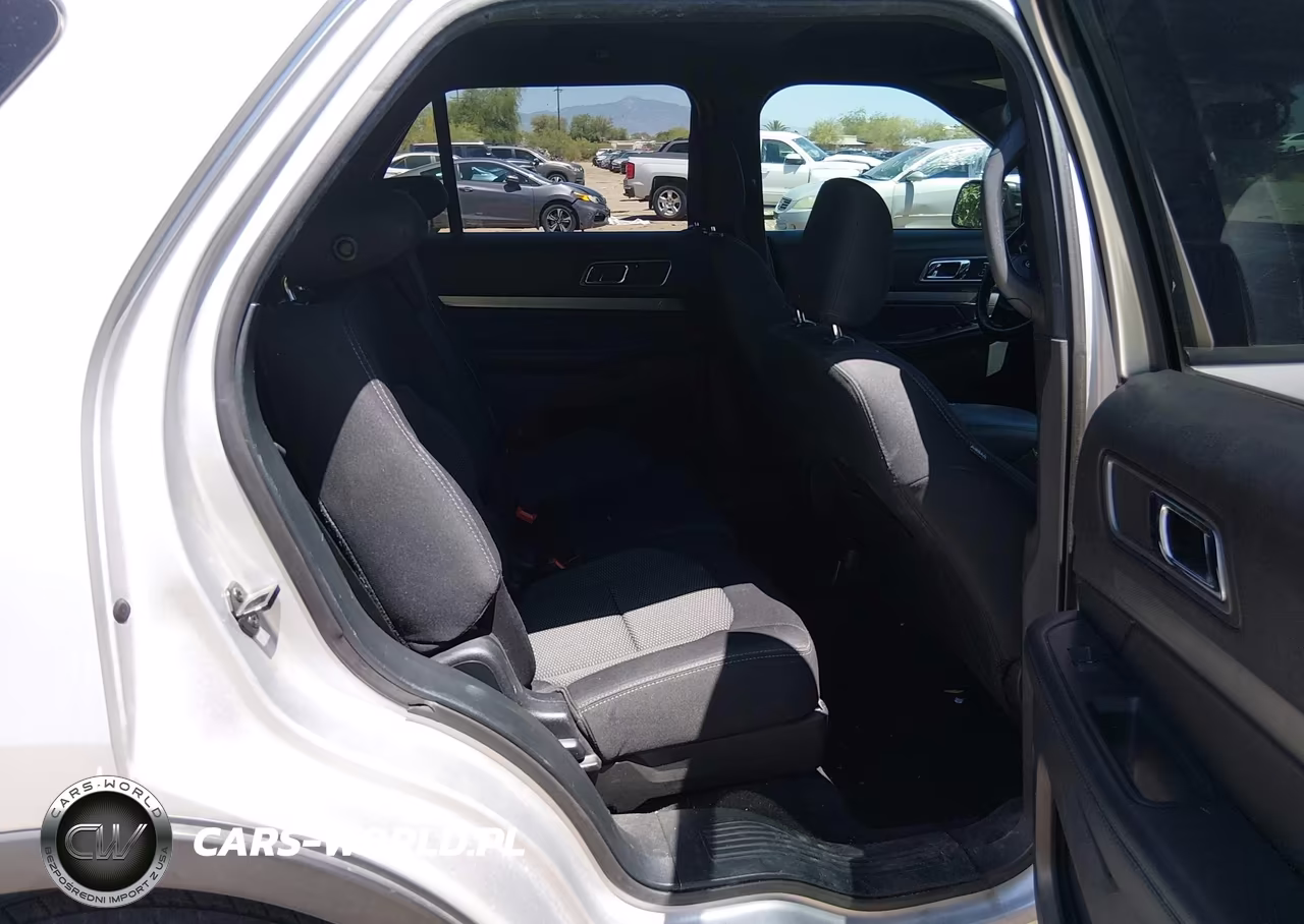 2019 Ford Explorer Xlt VIN:1FM5K7D83KGB39859 - 8