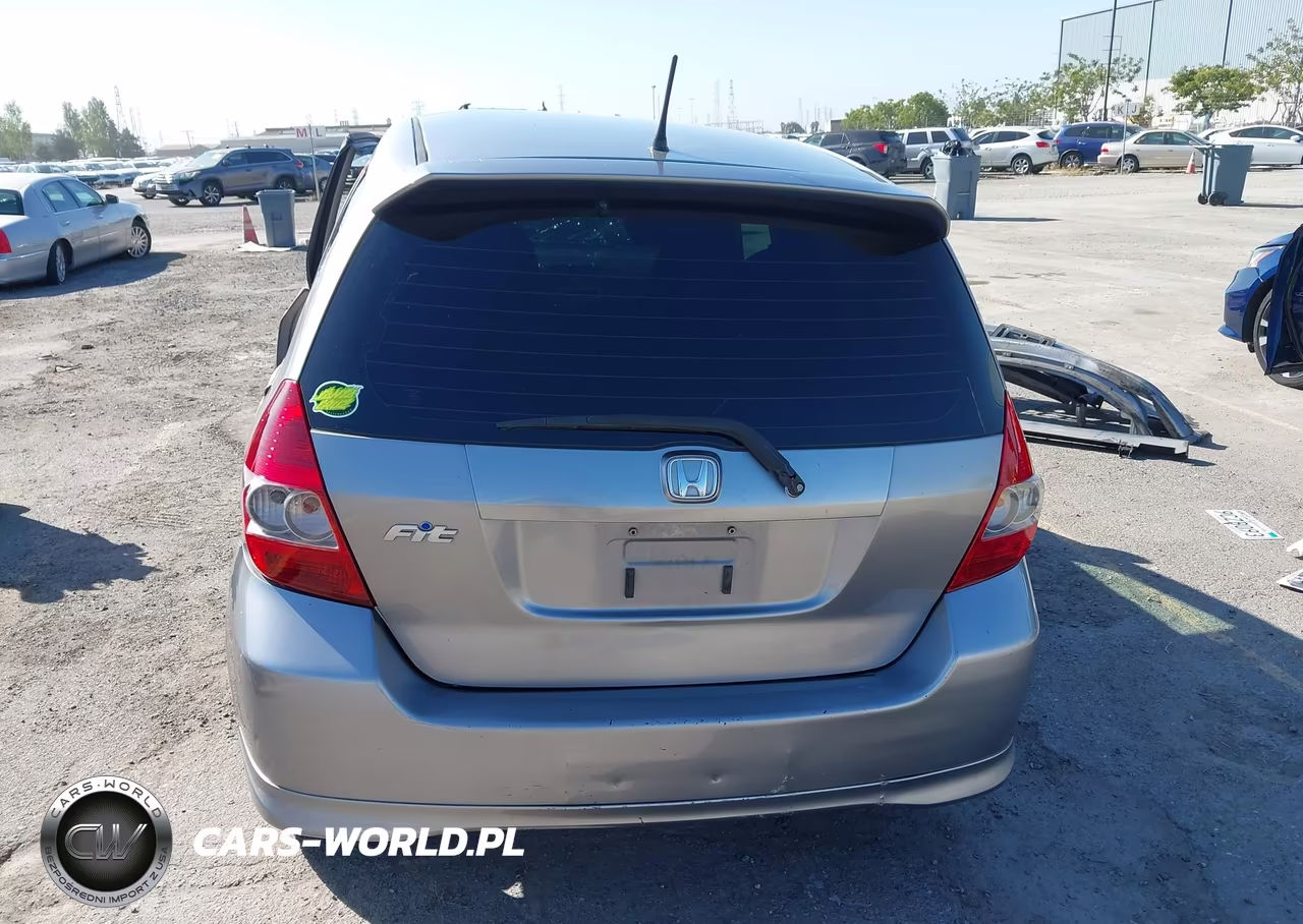 2007 Honda Fit Sport VIN:JHMGD37647S004371 - 17
