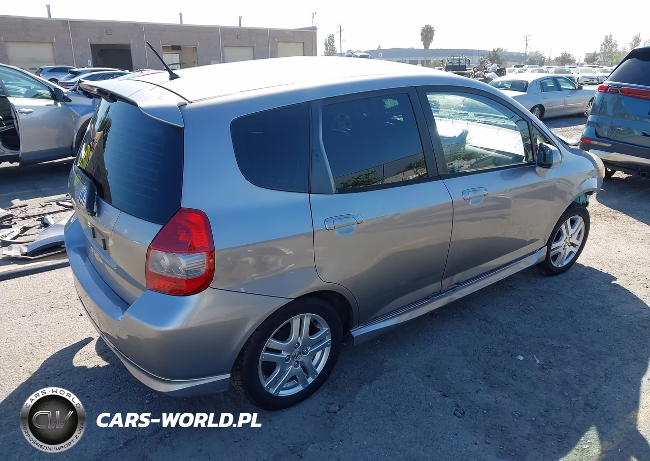 2007 Honda Fit Sport VIN:JHMGD37647S004371 - 4