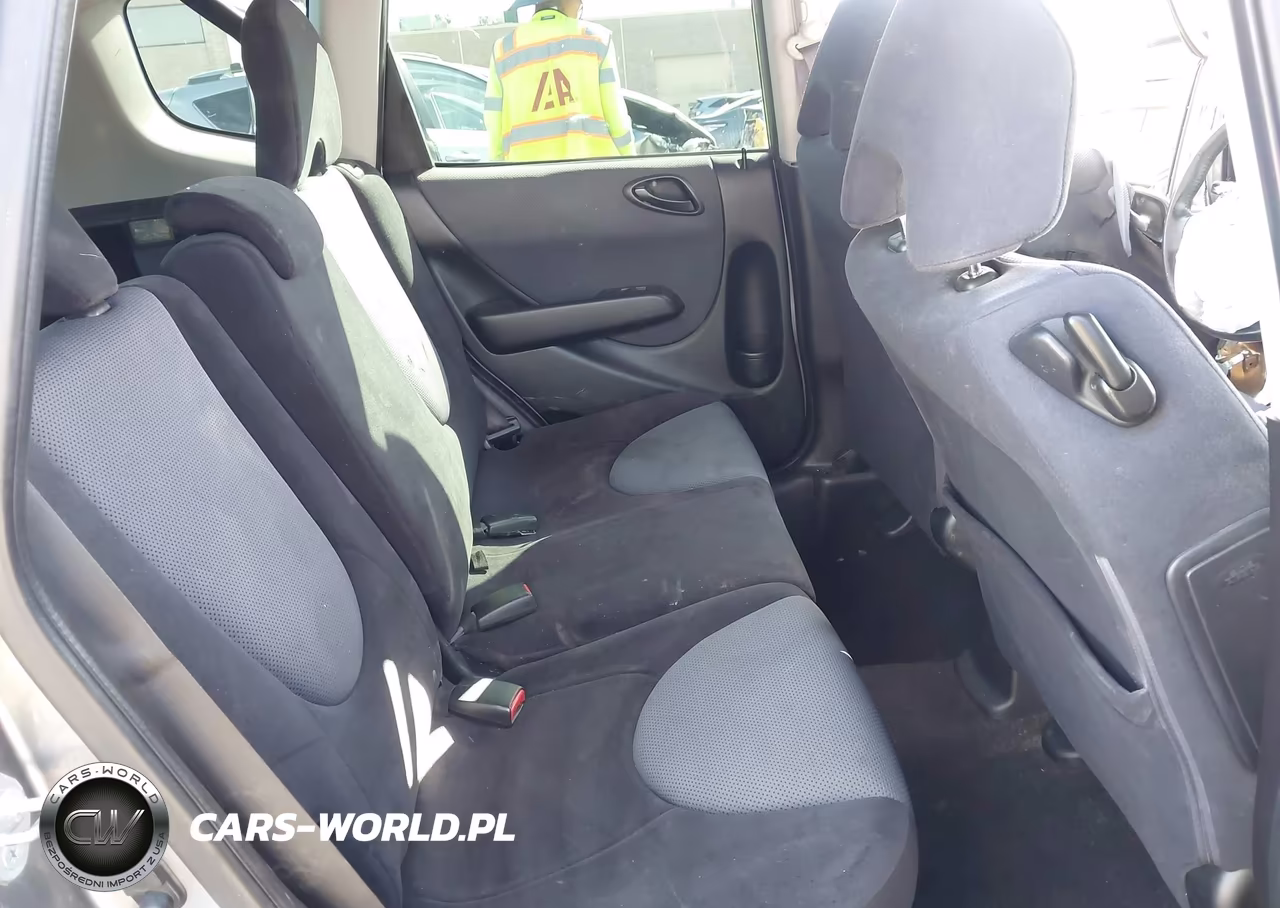 2007 Honda Fit Sport VIN:JHMGD37647S004371 - 8