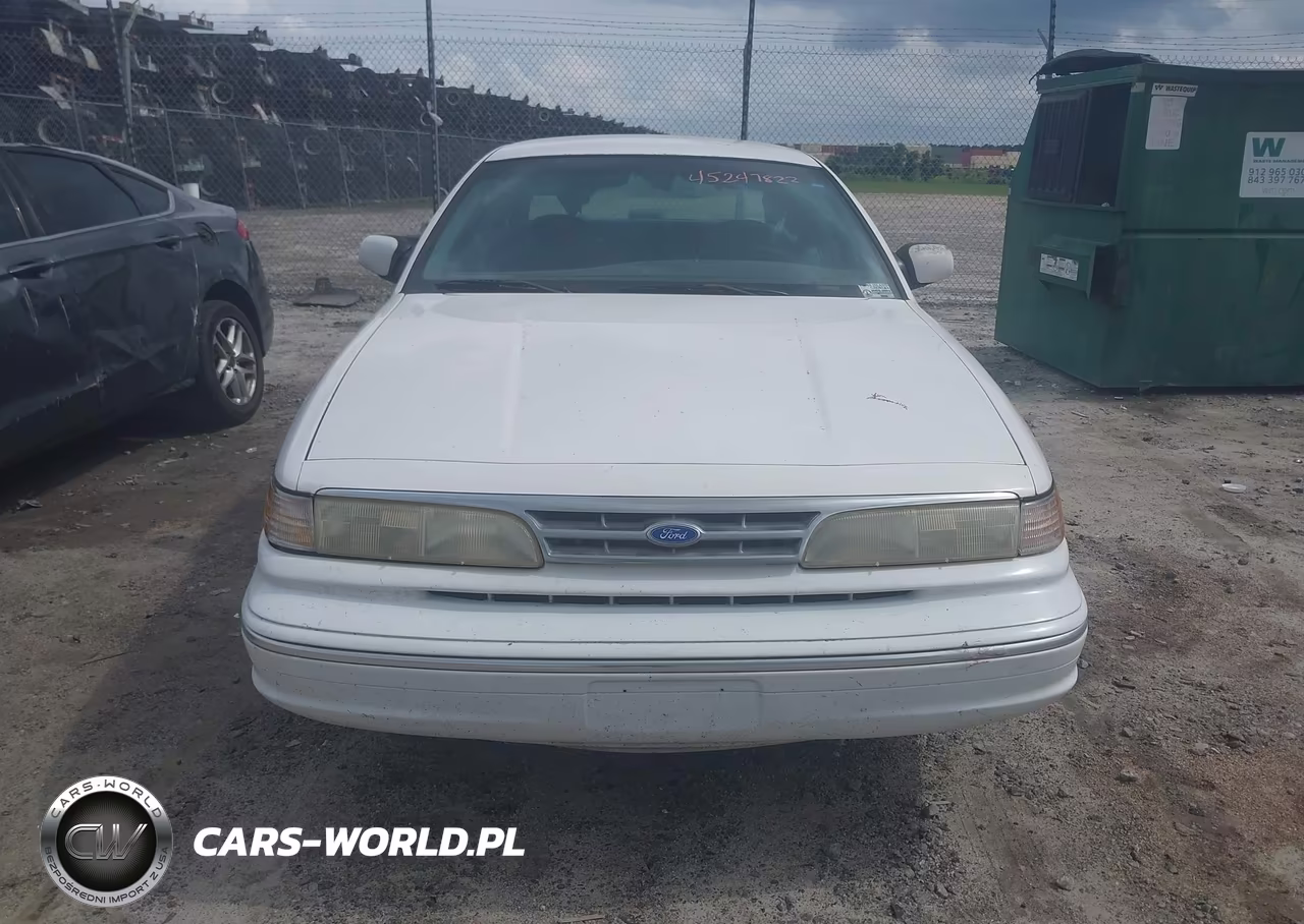 1997 Ford Crown Victoria VIN:2FALP73W0VX232601 - 12