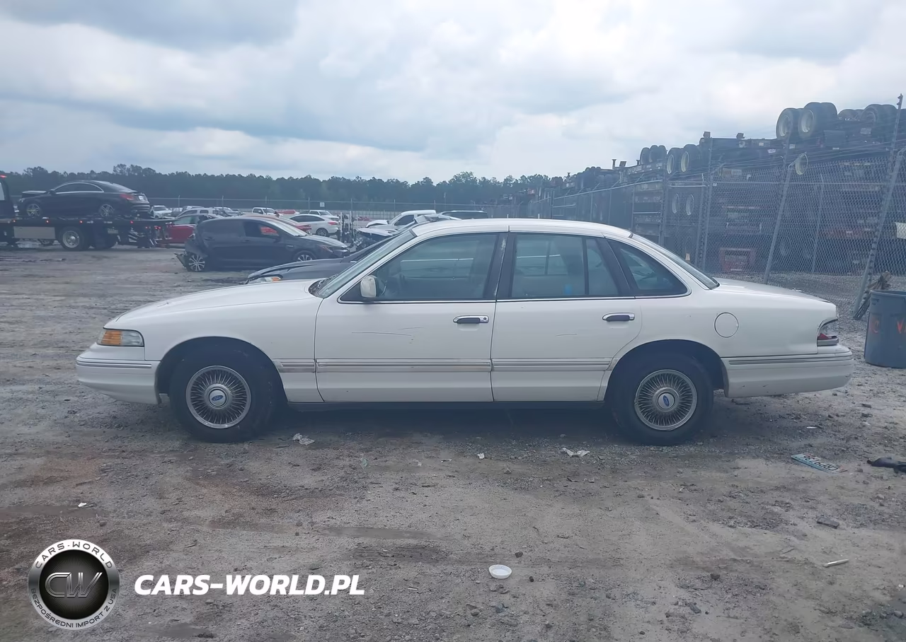 1997 Ford Crown Victoria VIN:2FALP73W0VX232601 - 14