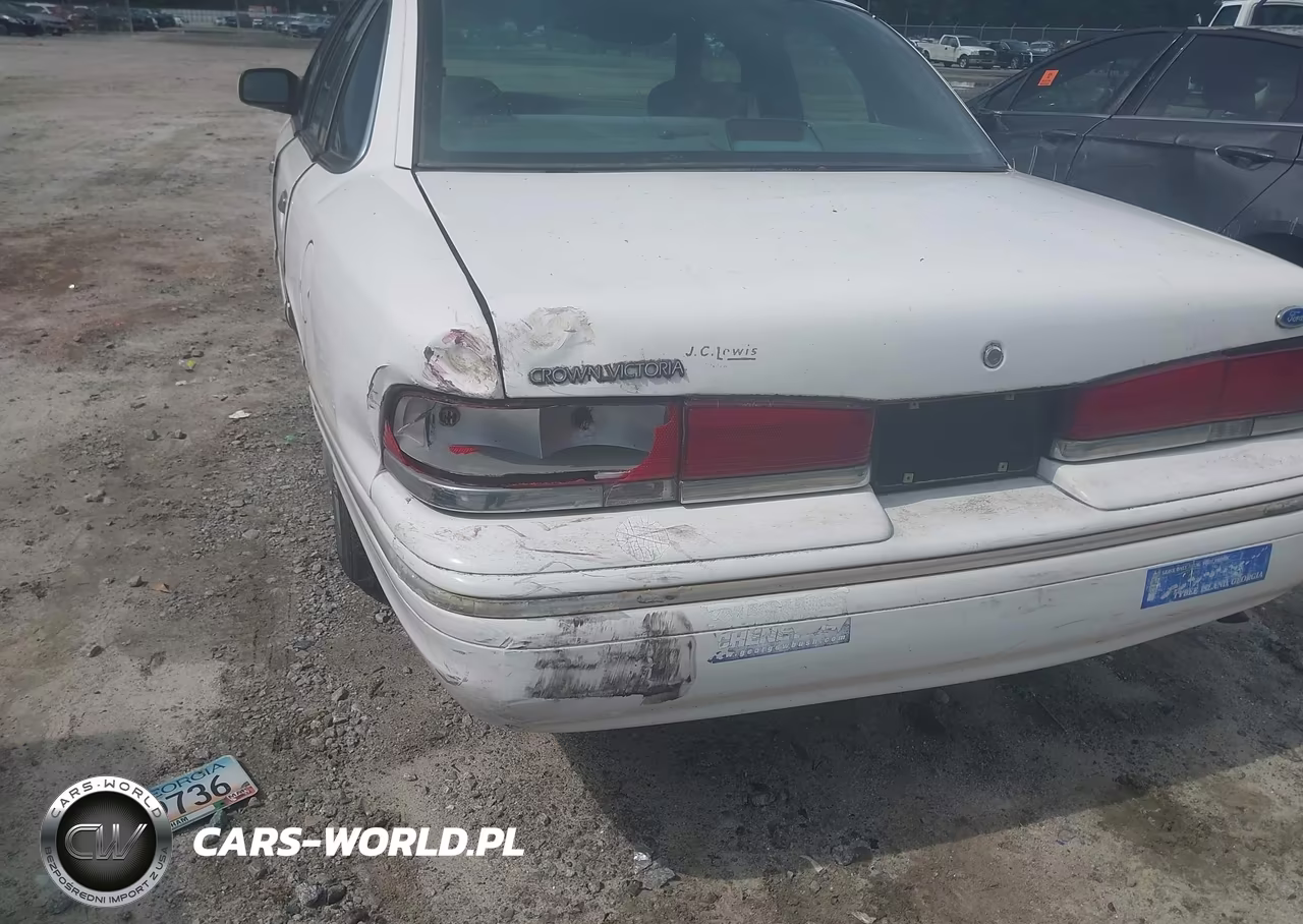 1997 Ford Crown Victoria VIN:2FALP73W0VX232601 - 6