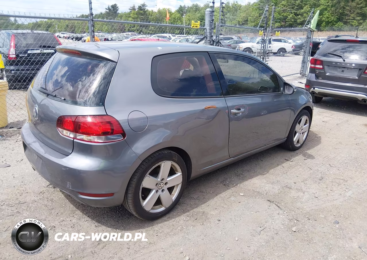 2011 Volkswagen Golf 2.5L 2-Door VIN:WVWAA7AJXBW036618 - 4