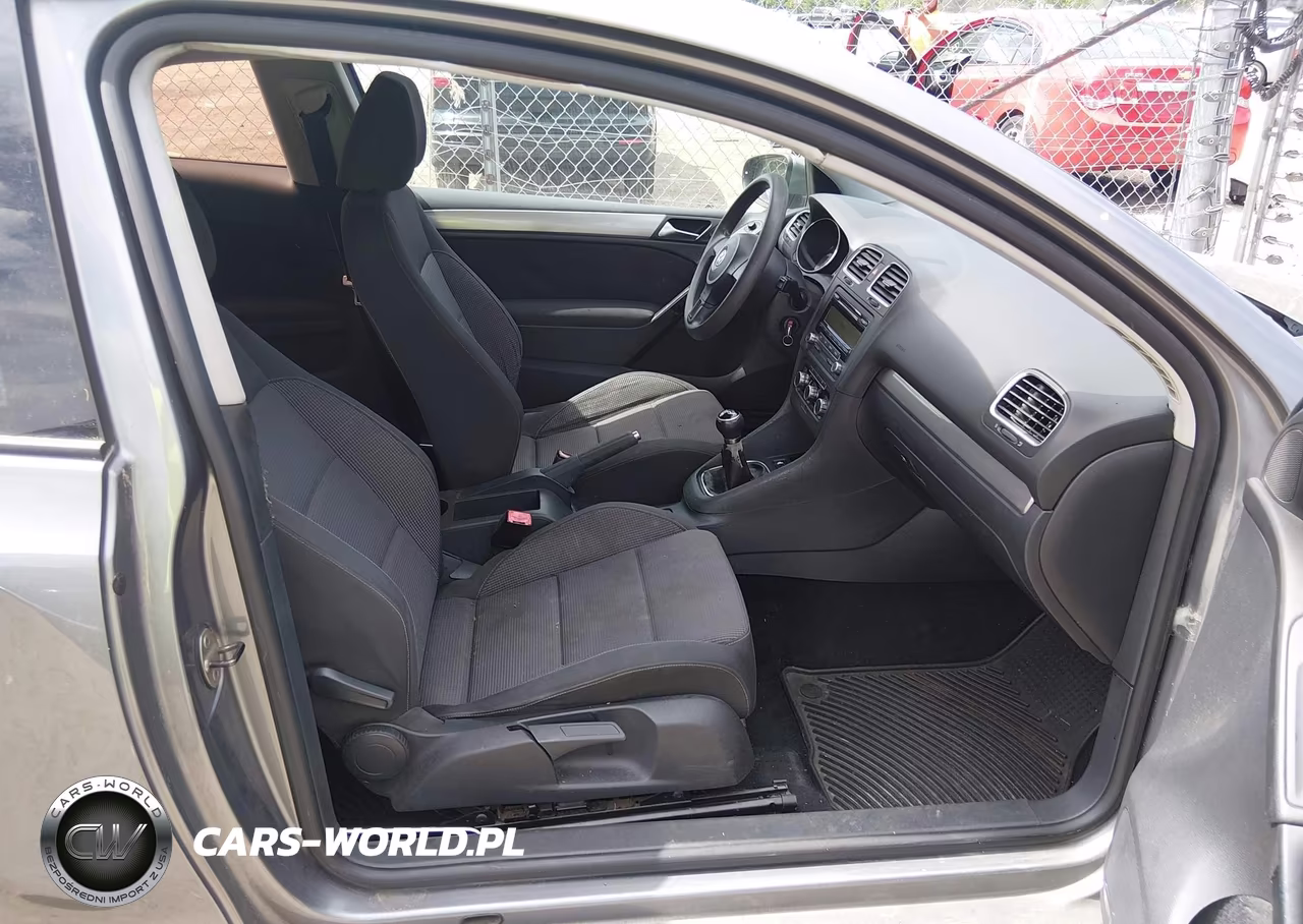 2011 Volkswagen Golf 2.5L 2-Door VIN:WVWAA7AJXBW036618 - 5