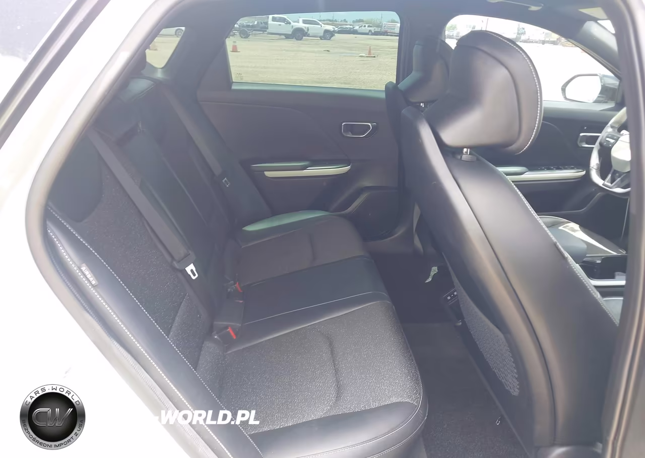 2025 Kia K4 Gt-Line VIN:3KPFW4DE5SE034337 - 8