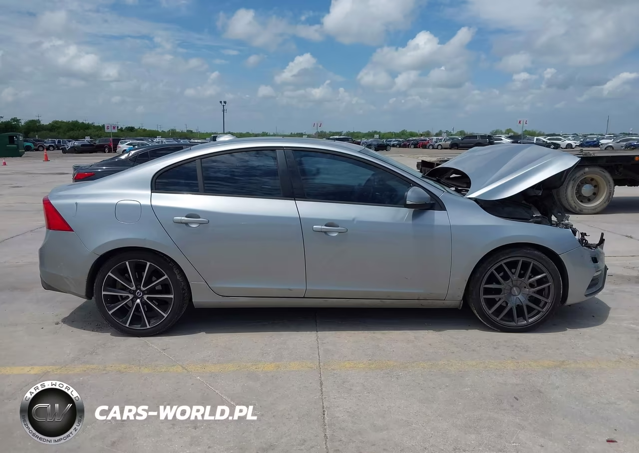 2017 Volvo S60 T5 Dynamic VIN:YV126MFL4H2432584 - 13