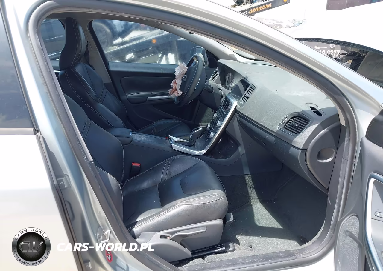2017 Volvo S60 T5 Dynamic VIN:YV126MFL4H2432584 - 5