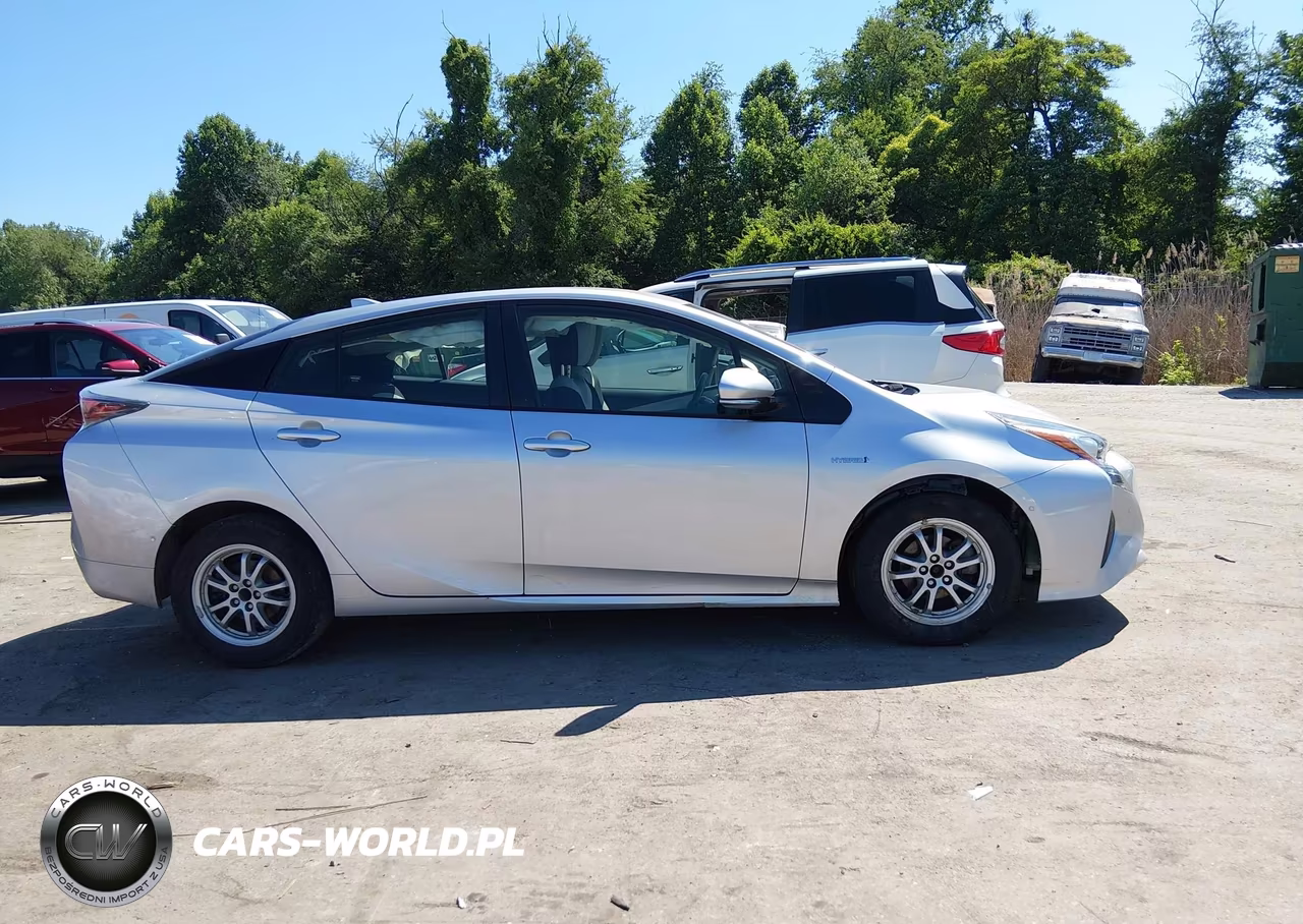 2017 Toyota Prius Three VIN:JTDKARFU8H3542803 - 13