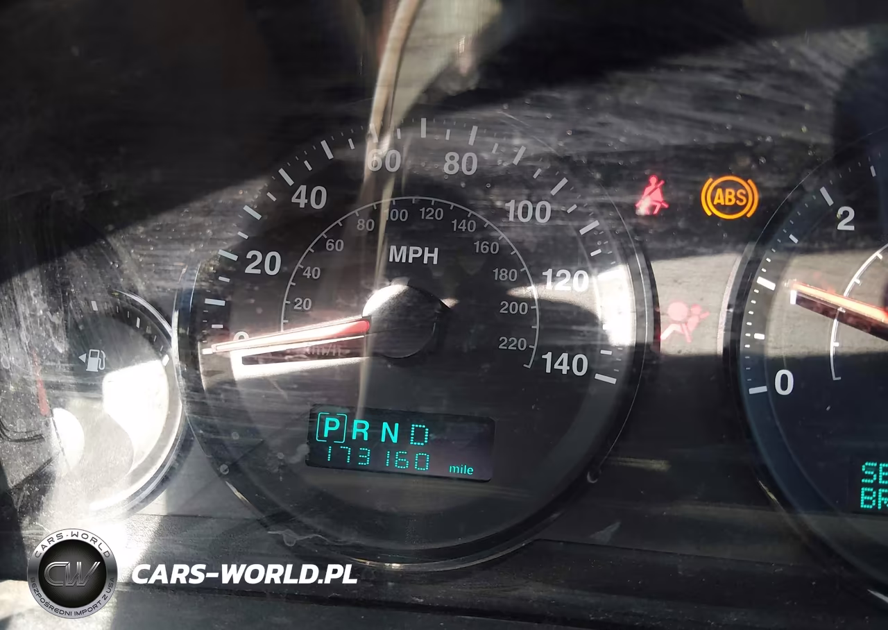 2005 Jeep Grand Cherokee VIN:1J4GR48K65C696168 - 12